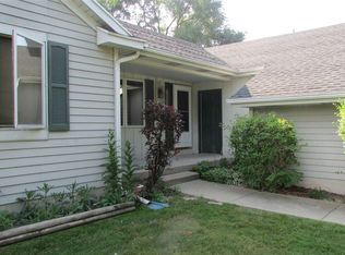 2136 Breton Rd SE, Grand Rapids, MI 49546