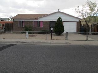 201 53rd St SW, Albuquerque, NM 87105