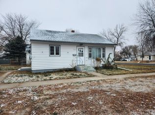 123 E 2nd Ave, Miller, SD 57362
