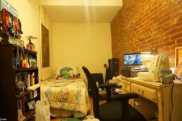 Rented by Compass | media 10