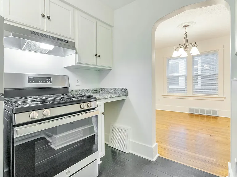 836 E Dayton St #1 — Photo 3
