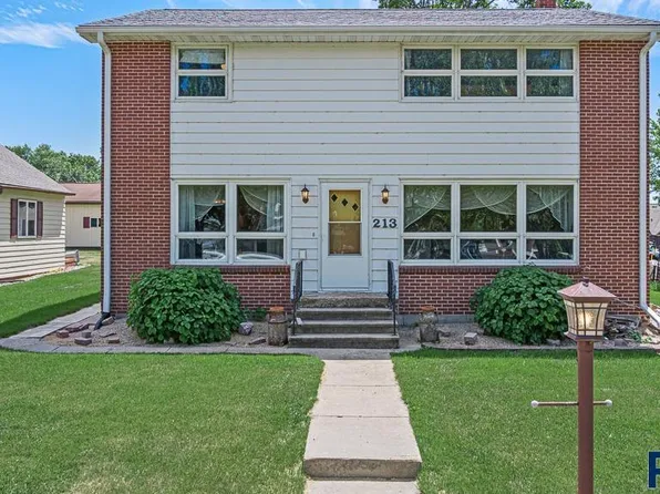 213 2nd St E, Jasper, MN 56144