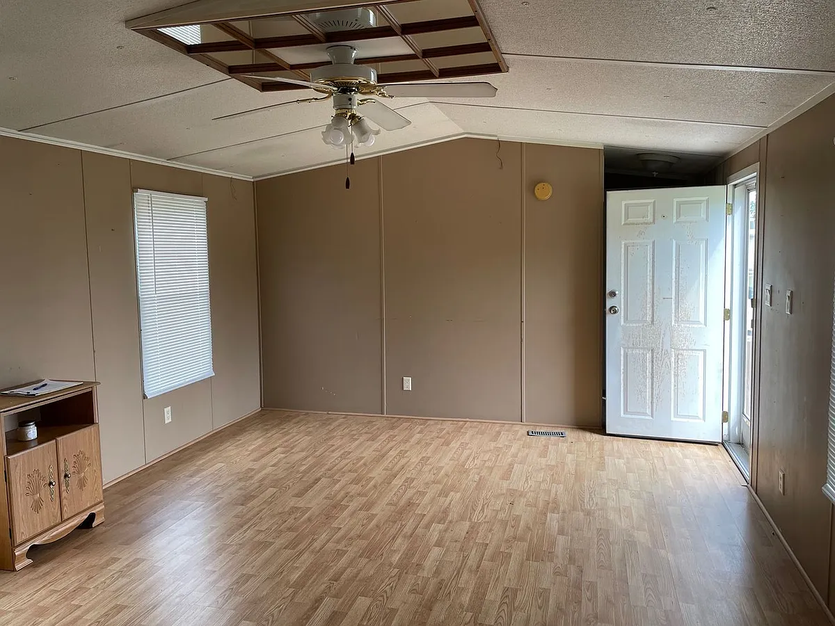 Building Photo - 6240 Gravel Hill Rd