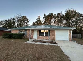 1272 Baxter St, Hinesville, GA 31313