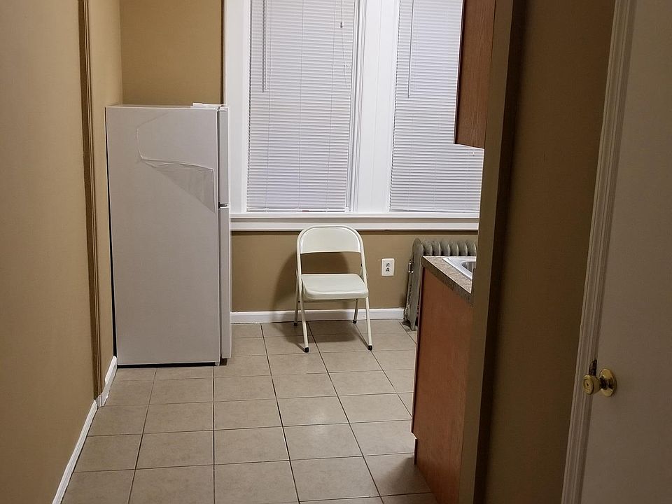 1st image of 29 Franklin Ave