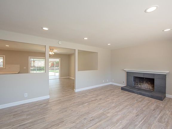 5th image of 3132 Alice Dr
