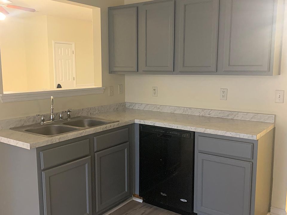 kitchen looking at livingroom
