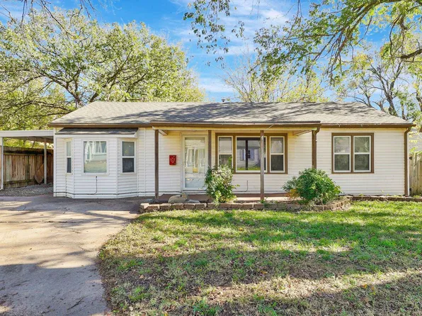 1322 Pauline St, Augusta, KS 67010