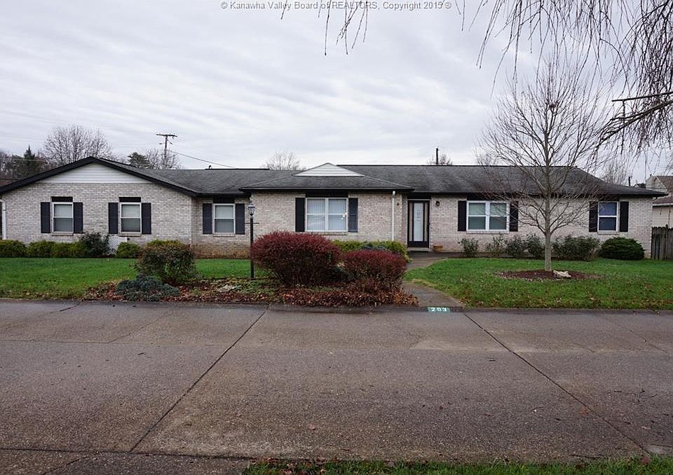 1st image of 203 Sunset Dr