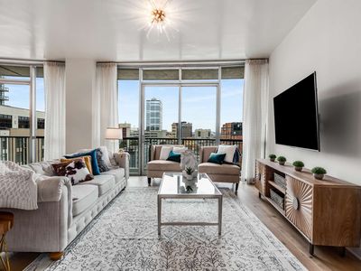 900 20th Ave S APT 615, Nashville, TN, 37212