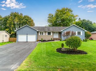 35 Jonathan St, Uxbridge, ON L9P1B7