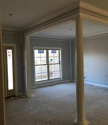 4th image of 879 Abingdon Ln