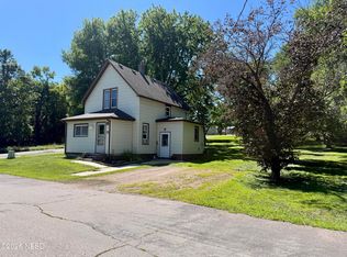 306 Mitchell Ave, Big Stone City, SD 57216