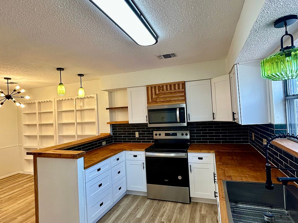 1st image of 803 Charter Oak Ct