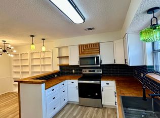 803 Charter Oak Ct, Arlington, TX 76012