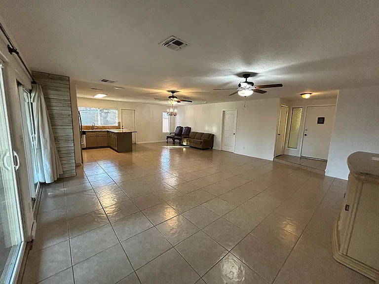 2933 W Muriel Dr — Photo 29