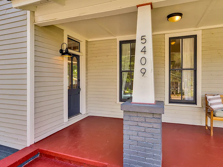 5409 Saint Elmo Ave — Photo 16