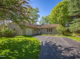 92 King William Rd, Lenox, MA 01240