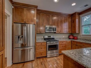 189 N Mendenhall Rd, Memphis, TN 38117