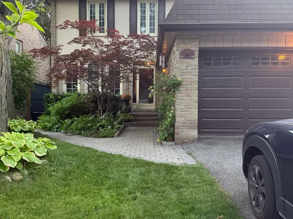 8 Tarbert Rd #Basement, Toronto, ON M2M 2Y2