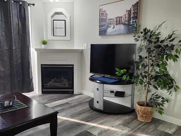 18 Averill St #313 — Photo 17