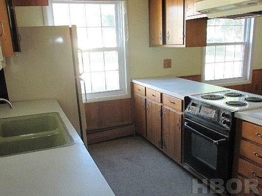 4th image of 406 N Main St