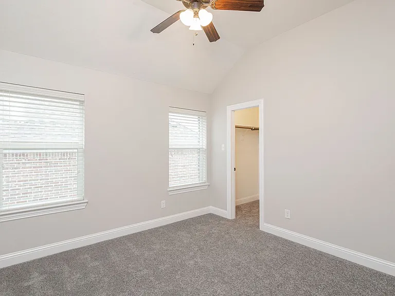 9704 Tanen Dr — Photo 14