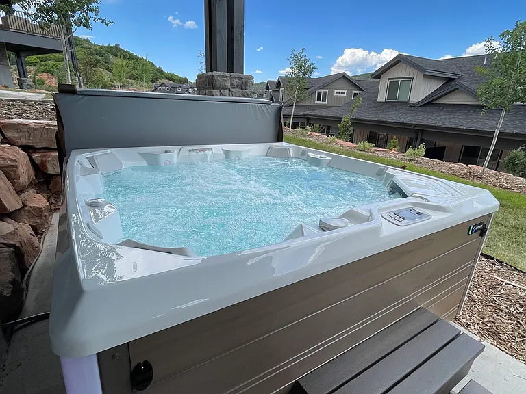 Hot tub