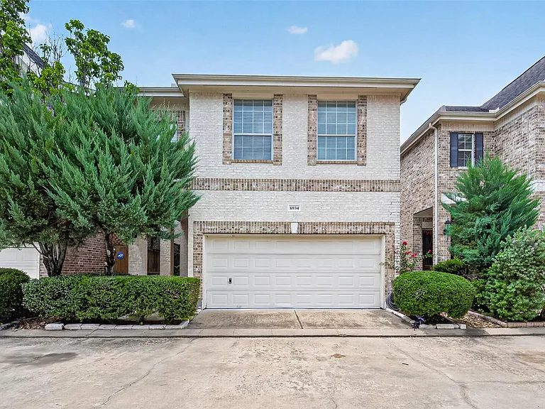10134 Holly Chase Dr — Photo 1