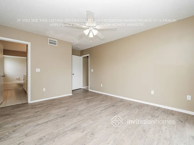 1202 Barmere Ln — Photo 10