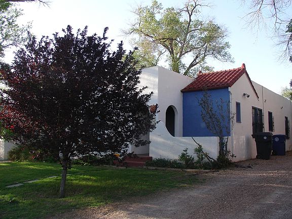 3rd image of 3619 Campus Blvd NE