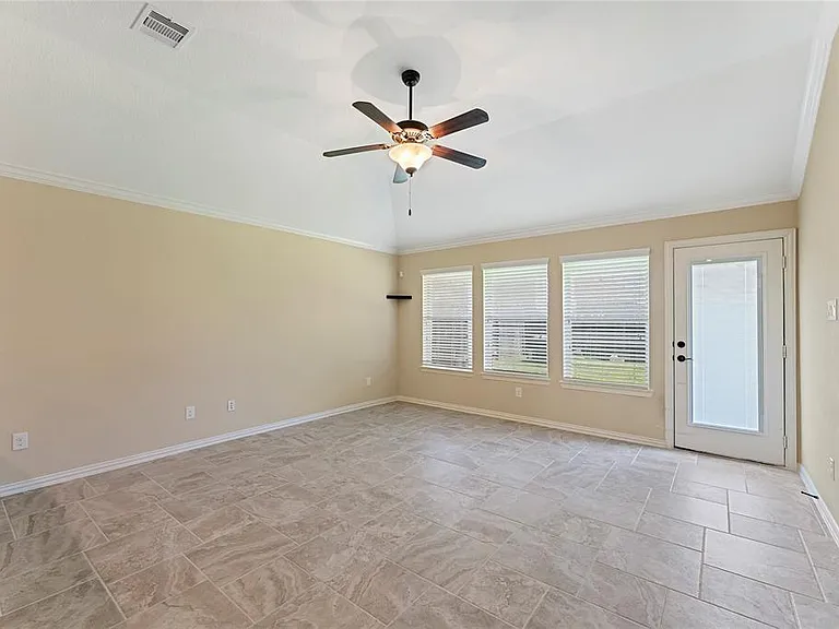 14618 Raleighs Meadow Ct — Photo 10