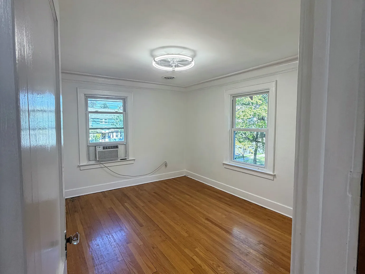 2 bed, 900 sqft, $1,350 — Photo 4