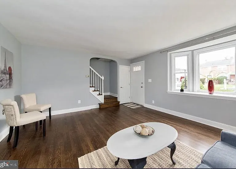 1224 Winston Ave — Photo 5