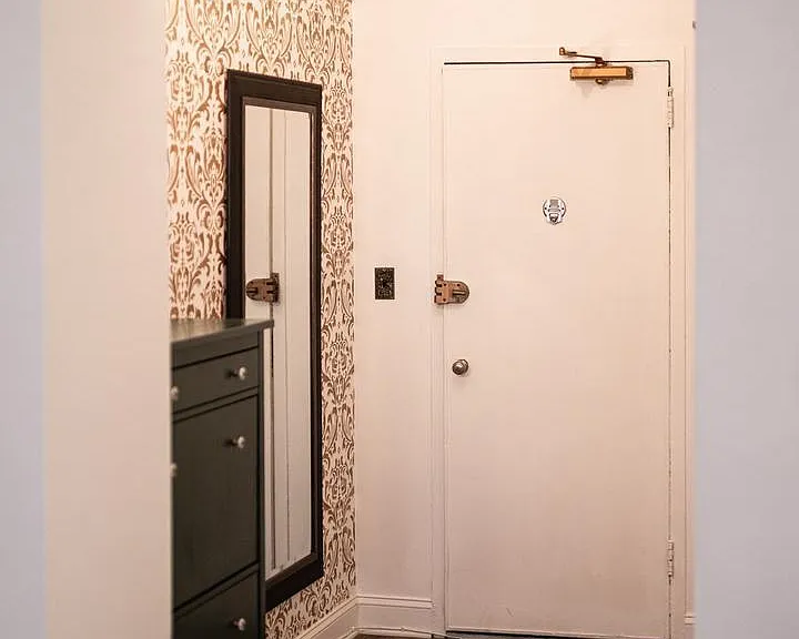 1 Scott Cir #1 — Photo 8