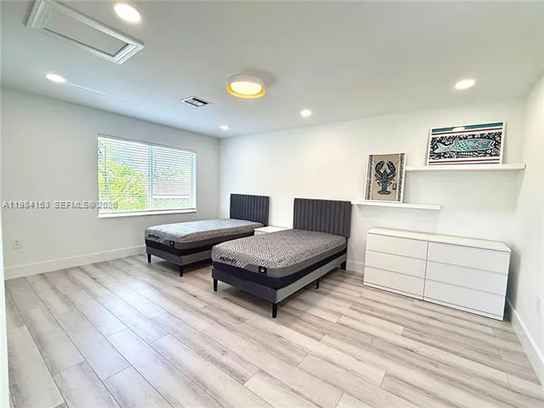 1345 SW 14th Ave #0 — Photo 42