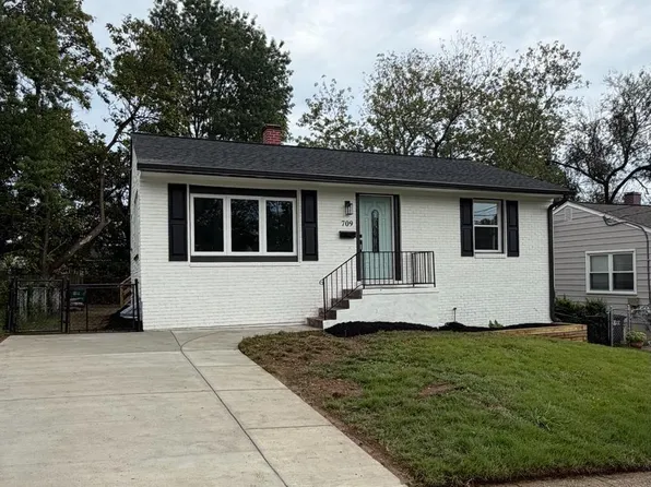 709 65th Ave, Capitol Heights, MD 20743