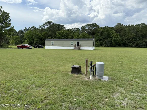 5285 NW 219TH Street, Lawtey, FL 32058