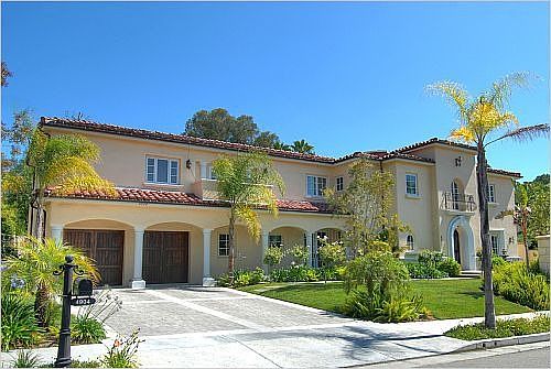 1st image of 4904 Avenida Oriente