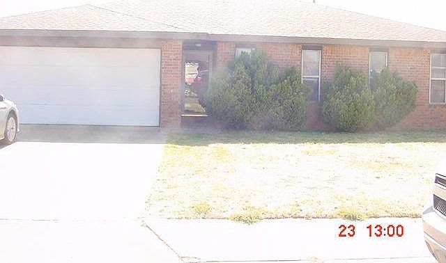 1st image of 414 Hickory St