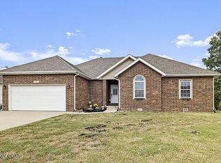 1033 Copper Oaks Dr, Carl Junction, MO 64834