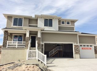 686 W Mountain View Rd, Lehi, UT 84043