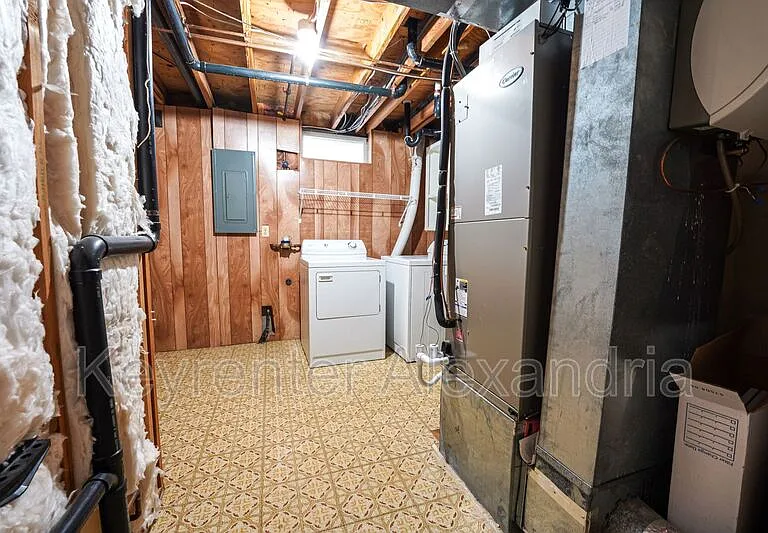 5901 Beech Tree Dr — Photo 29