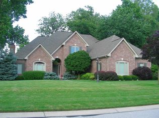7145 Sunset Ct, Zionsville, IN 46077