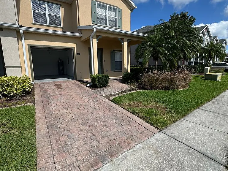16617 Cedar Crest Dr — Photo 13