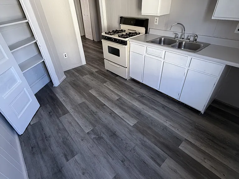 329 N Front St #3N — Photo 3