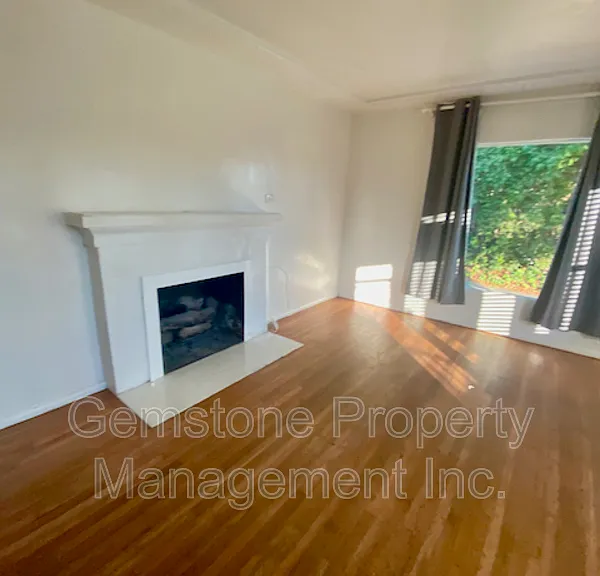 5017 College Ave — Photo 7