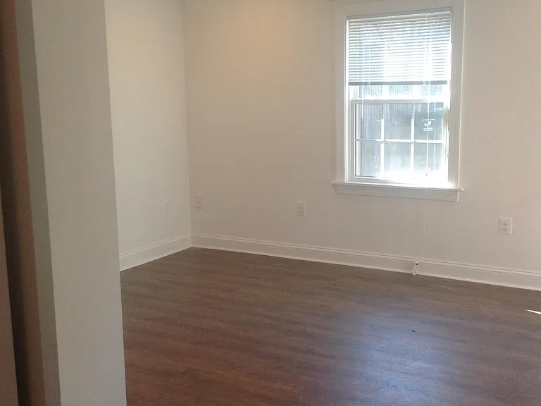 404 S Veitch St — Photo 11