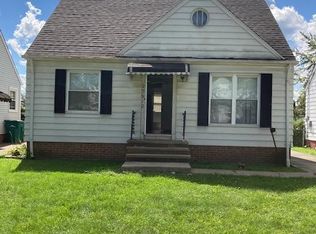 20912 Raymond St, Maple Heights, OH 44137