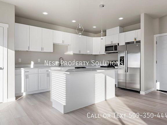 3rd image of 7622 McDougall Ave NE #2
